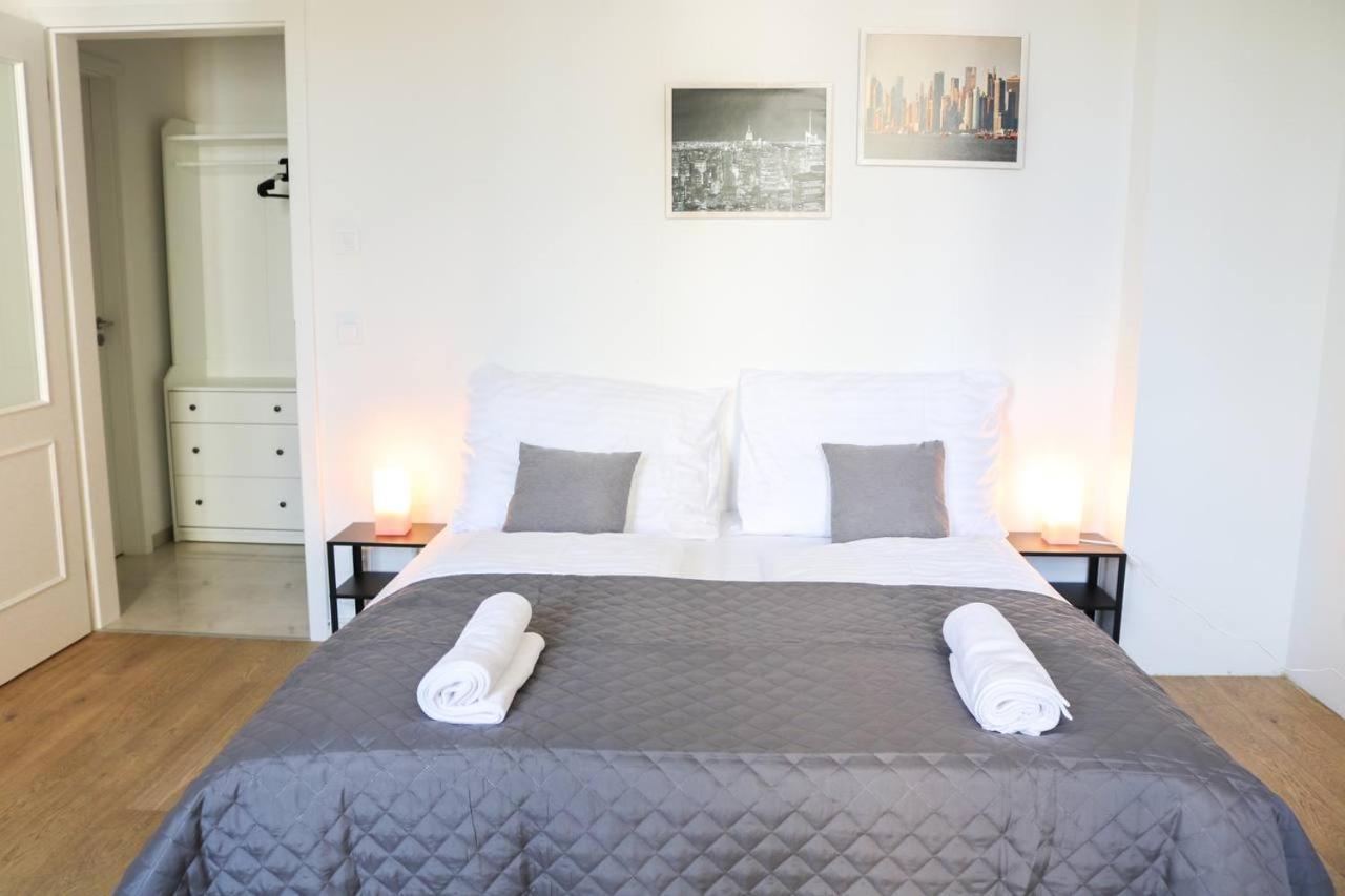 Rose Suites And Rooms - Prague — Fotky 3